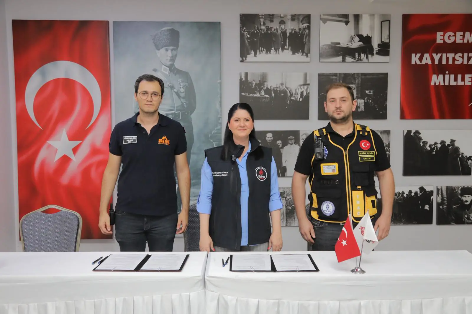 EDİRNE BELEDİYESİ’NDEN 17 AĞUSTOS MARMARA DEPREMİ’NİN 26. YILINDA ANMA PROGRAMI galeri görseli